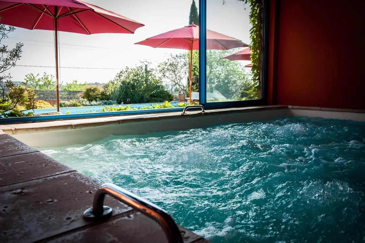 Chambres d'Hôtes et Gîtes Le Mas Bleu&Spa Resort Rosières 0*,