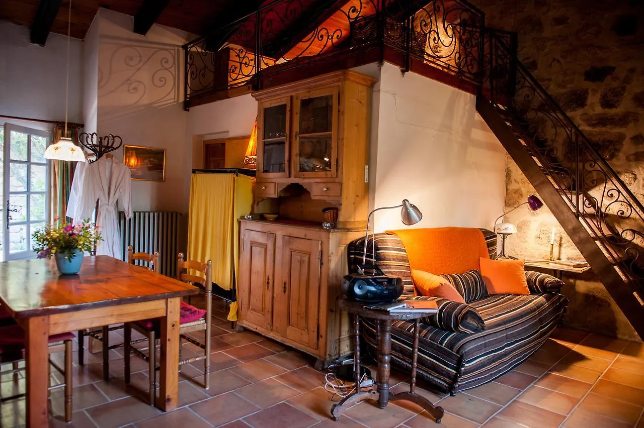 Chambres D'Hotes Et Gites Le Mas Bleu & Spa Resort Rosieres  Франция
