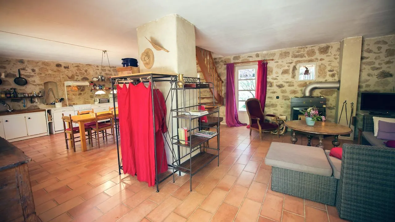 Chambres d'Hôtes et Gîtes Le Mas Bleu&Spa Resort Rosières 0*,  France